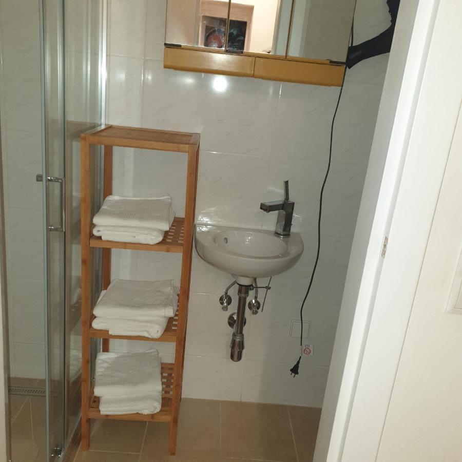 Weisses Appartement Vienna Esterno foto